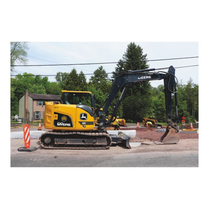 Excavator - John Deere 85P