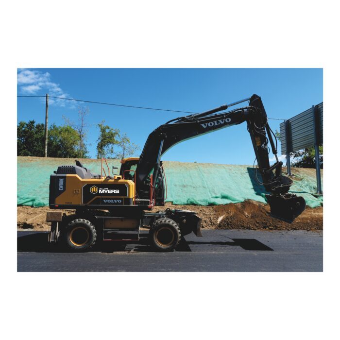 Excavator - Volvo EW180E